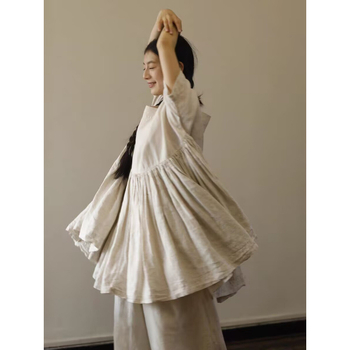 Košulja s ultra širokim krojem i plisiranim prednjim dijelom, pamuk-lininska smjesa, pamuk 50–70% i poliester <30%, pulover stil, okrugli ovratnik, rukavići 3/4, patchwork detalj, srednja duljina