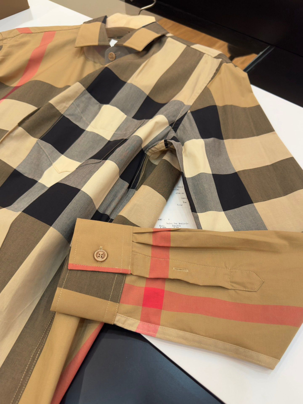 Košulja od pamuka s kariranim uzorkom, rever ovratnik, dugi rukavi, tijesni kroj