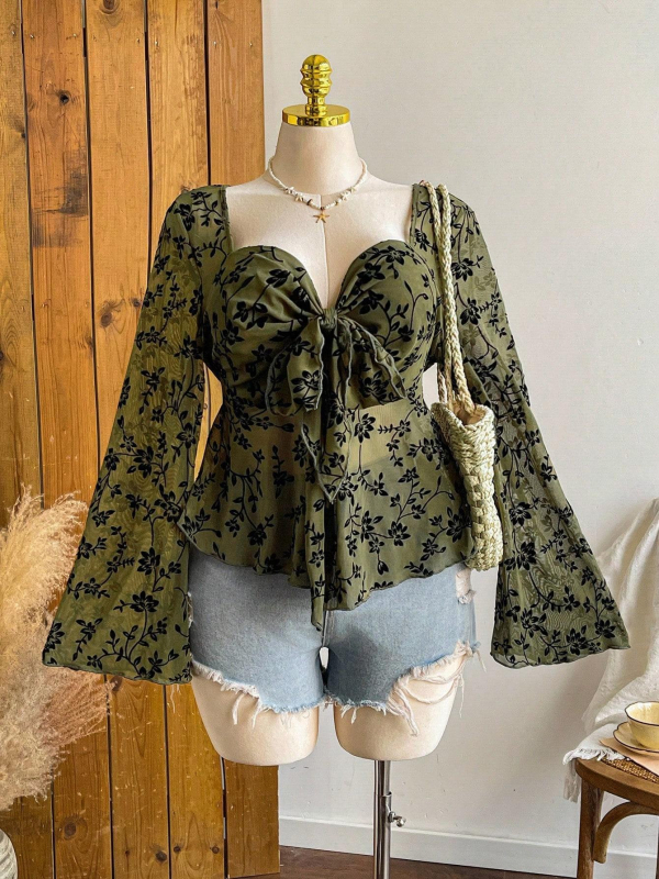 Košulja s dugim rukavima od poliestera s gradijentnim cvjetnim uzorkom, vezicama i kvadratnim izrezom