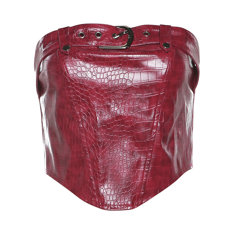 Bezramienkový gothický camisole top s hadím vzorom a koženou sponou, polyesterová látka