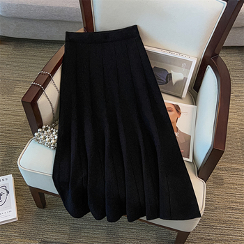 Suknja A-linije, srednje duljine, mikroelastična, viskozna 95%+, Zima 2025