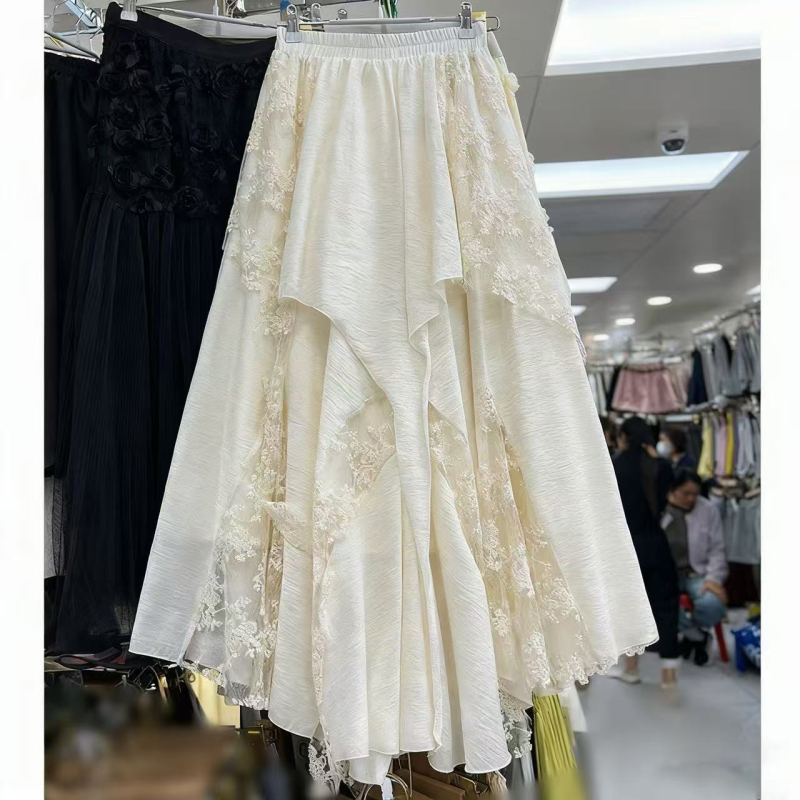 Fustă în formă A, lungime medie, dantelă cu broderie, material poliester, microelastic