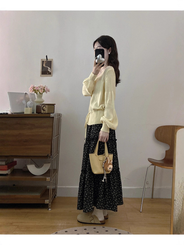 Sukňový kostým s dlhým rukávom a dlhou sukňou, polyester 90–95%, jeseň 2025