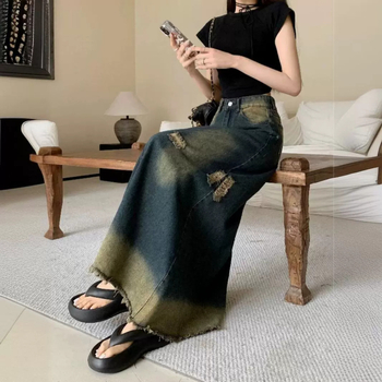 Džínsová sukňa midi dĺžky - jednobarevný vzor - bez žehlenia - 50–70% bavlna / 30–50% polyester - retro štýl