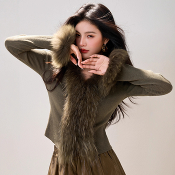 Pleteni kardigan s kapuljačom i polo ovratnikom, dugi rukavi, standardna duljina, mješavina ovčje vune s viskozom i spandexom