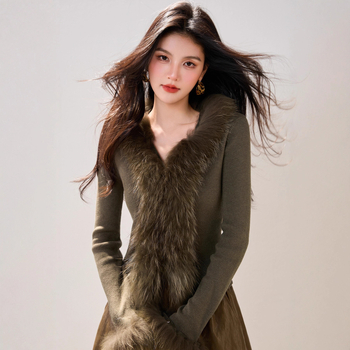 Pleteni kardigan s kapuljačom i polo ovratnikom, dugi rukavi, standardna duljina, mješavina ovčje vune s viskozom i spandexom