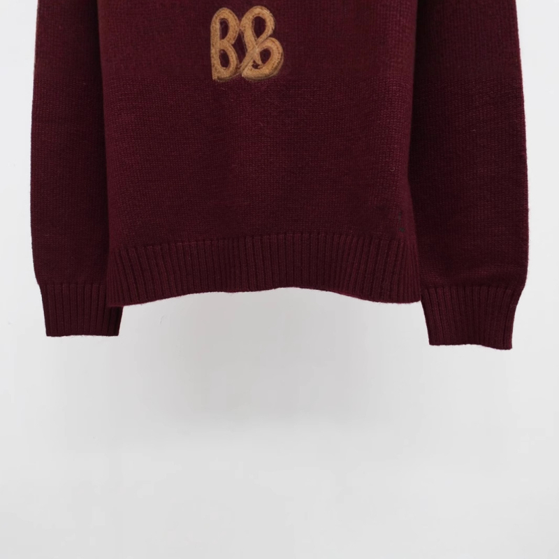 Pulover od vune s vezom malog medvjedića, okrugli izrez, udoban kroj, dugi rukavi