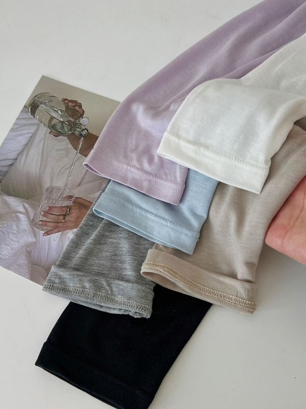 Lyocell anyagú kardigán laza szabásban, hosszú ujjú, vékony kötött anyag, hossza 50–65 cm, Lyocell 30–50% és akril 30–50%