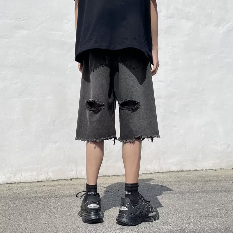 Muške traper kratke hlače s rupama - hip-hop stil, ravni kroj, cropped dužina, pamuk