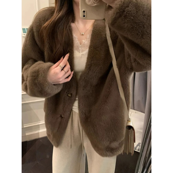 Pulover cu decolteu în V, croială Slim, mâneci lungi; tricotat, fibră acrilică