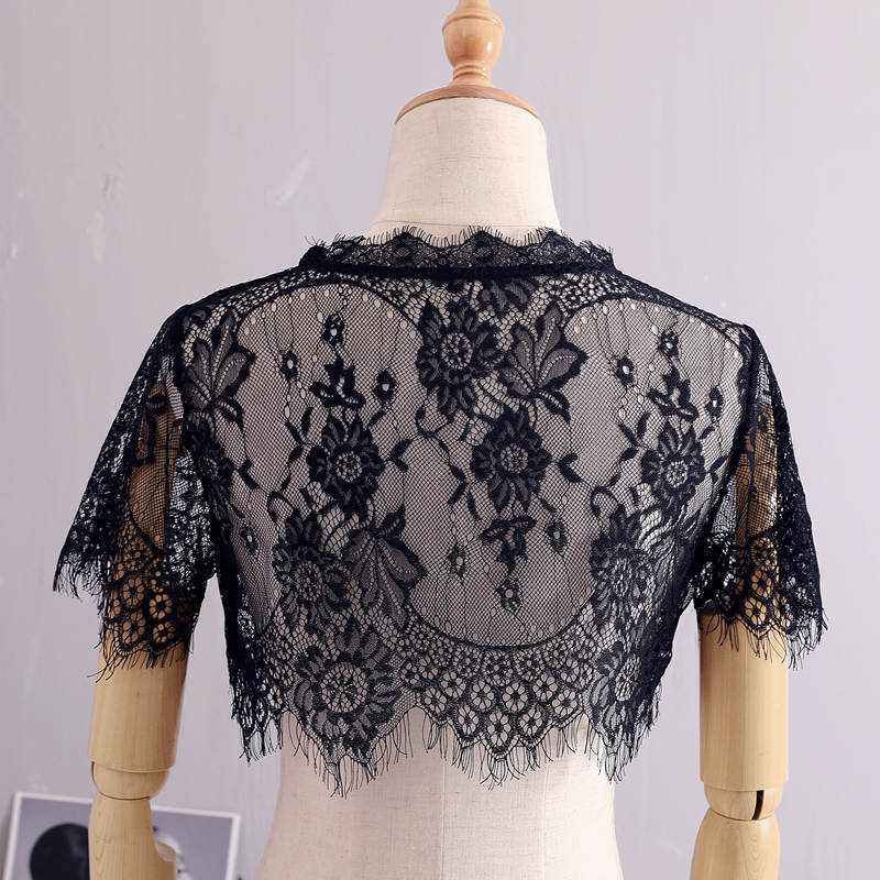 Bluza de dantelă cu model floral, guler rotund, mâneci scurte, lungime ultra- scurtă, amestec de spandex 71–80%