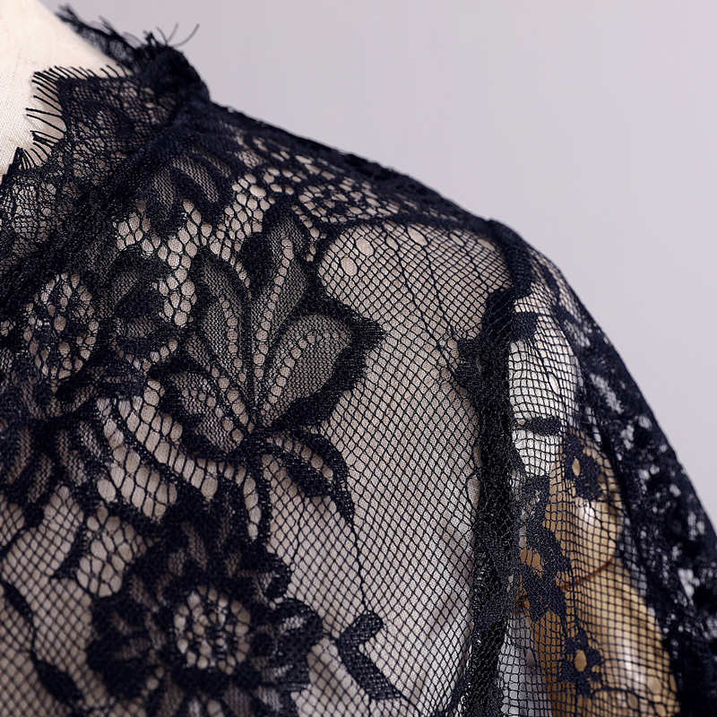 Bluza de dantelă cu model floral, guler rotund, mâneci scurte, lungime ultra- scurtă, amestec de spandex 71–80%