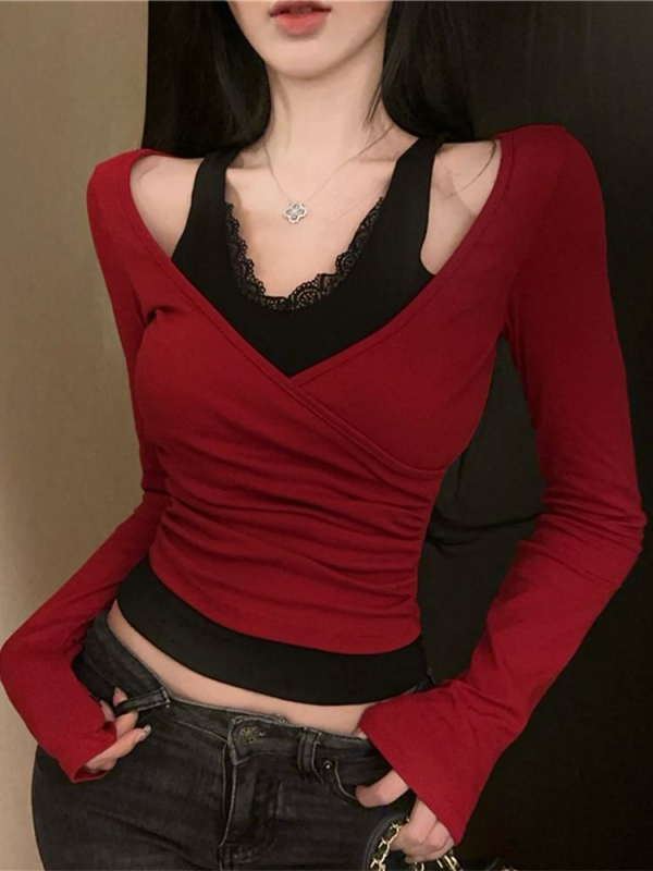 Tricou damă cu mâneci lungi, decolteu în V și inserție din dantelă, croială Slim (Material poliester; Amestec Spandex; Mâneci lungi; Guler V; Inserție dantelă)