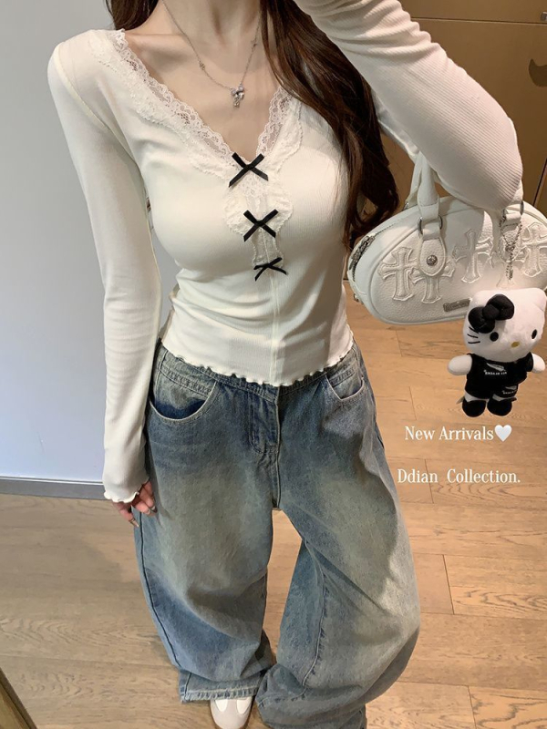 Női T‑póló V‑nyakkal, hosszú ujjú, laza szabás, modal szövet 80–90%, spandex <30%, rövid hosszúságú (40–50 cm), ősz-tél, elegáns városi stílus