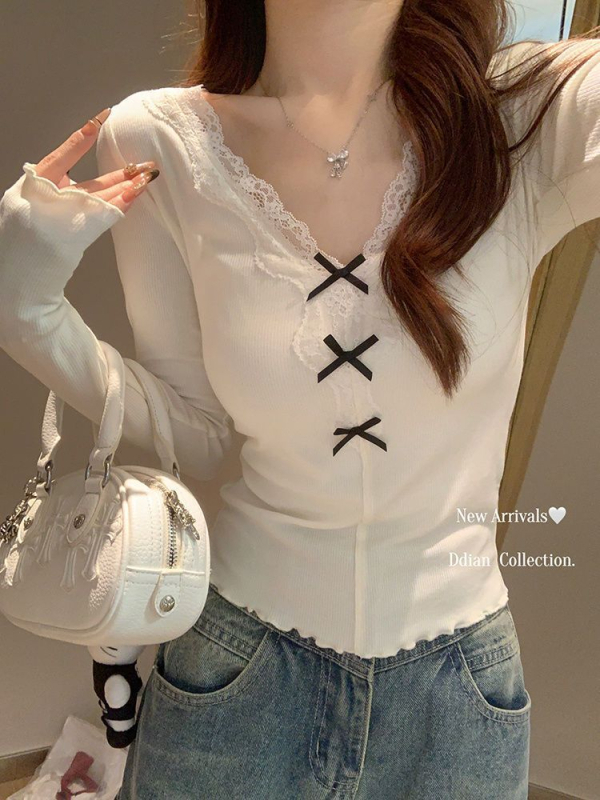 Női T‑póló V‑nyakkal, hosszú ujjú, laza szabás, modal szövet 80–90%, spandex <30%, rövid hosszúságú (40–50 cm), ősz-tél, elegáns városi stílus