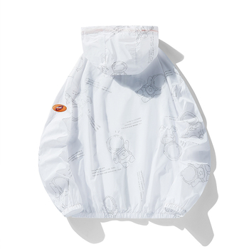 UV-kaitsekapuutsiga jakk suveks kerge, vaba lõikega, nailonsegu materjal, teadusulme trükis, eesmine tõmblukk ja tõmblukuga taskud