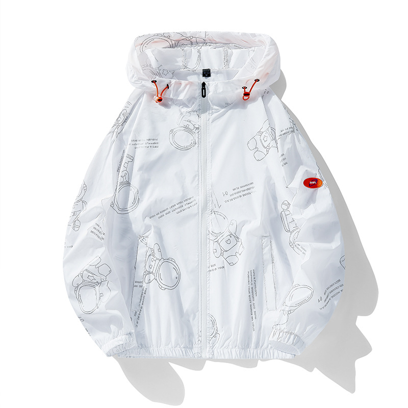 UV-kaitsekapuutsiga jakk suveks kerge, vaba lõikega, nailonsegu materjal, teadusulme trükis, eesmine tõmblukk ja tõmblukuga taskud