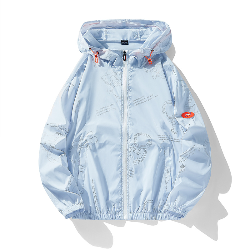 UV-kaitsekapuutsiga jakk suveks kerge, vaba lõikega, nailonsegu materjal, teadusulme trükis, eesmine tõmblukk ja tõmblukuga taskud