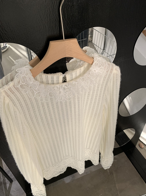 Naiste pitsiline särk avatud detailidega, pikkade käistega, pitskrae, nailoni sisaldus 30–50%, Talv 2025