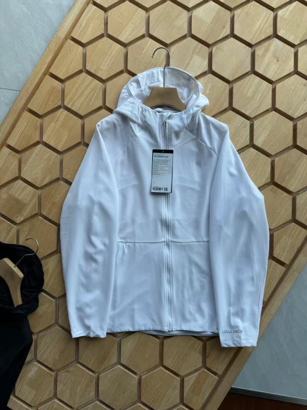 Meeste kapuutsiga suvine spordijakk, trükiga, täis tõmblukk ja 3D taskud