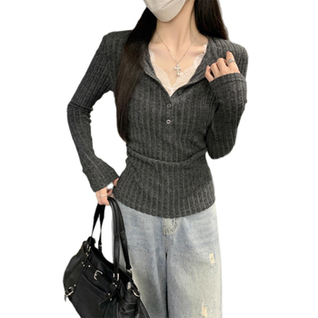 Naistele naiselik V-kaelusega pitsi lisatud triibuline top, pikkade käistega, kitsas lõige, polüester 91–99%