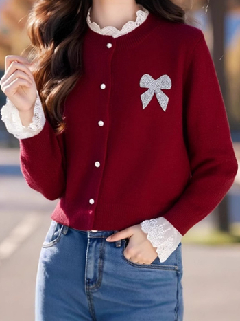 Kootud pullover polo krae, värvilise ploki muster, pikad varrukad, vaba lõige