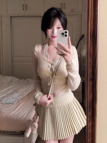 Naiste kampsun pikkade varrukatega, V-kaelus, kits lõige, polüester 90–95%