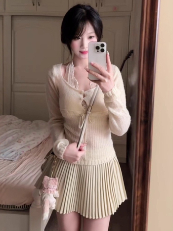 Naiste kampsun pikkade varrukatega, V-kaelus, kits lõige, polüester 90–95%