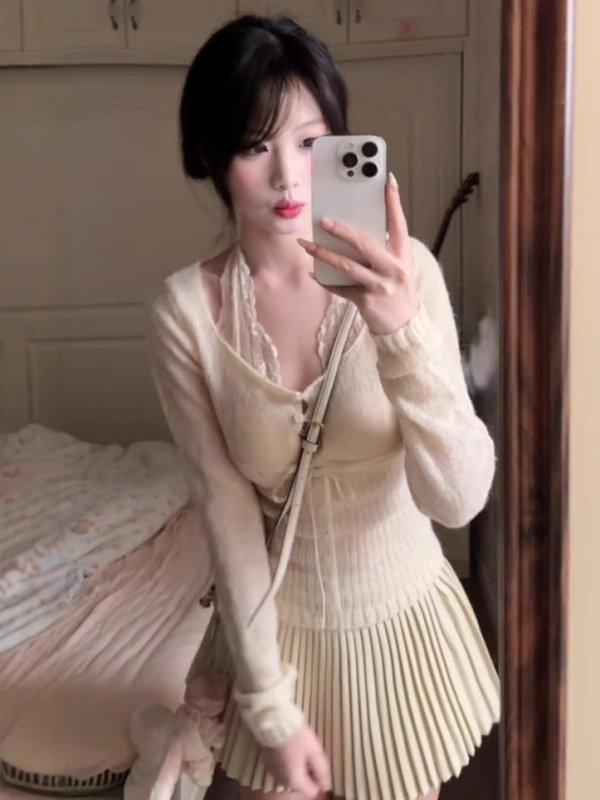 Naiste kampsun pikkade varrukatega, V-kaelus, kits lõige, polüester 90–95%