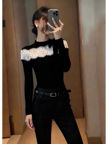 Sügises-talves kapuutsiga sihvakas kootud top, värvi-blokk õlgadel, pikkade varrukatega, poolkõrge kaelusega