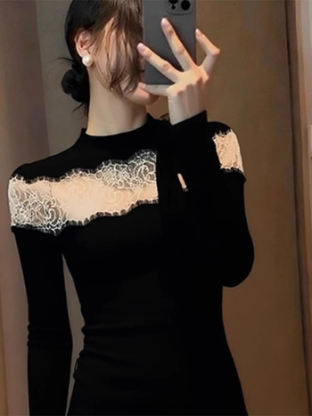 Sügises-talves kapuutsiga sihvakas kootud top, värvi-blokk õlgadel, pikkade varrukatega, poolkõrge kaelusega