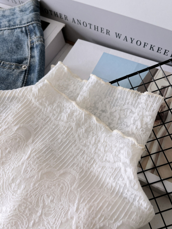 Puuvillane T-särk ümmarguse kaelusega, pika varrukaga, taime- ja lillemustriga, slim-fit, värske ja magus stiil