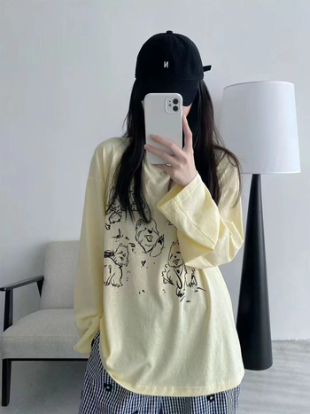 Naiste topp graffiti trükiga, vaba lõige, pikad varrukad, chenille kangas spandexi seguga alla 30%, UPF30+ päikesekaitse