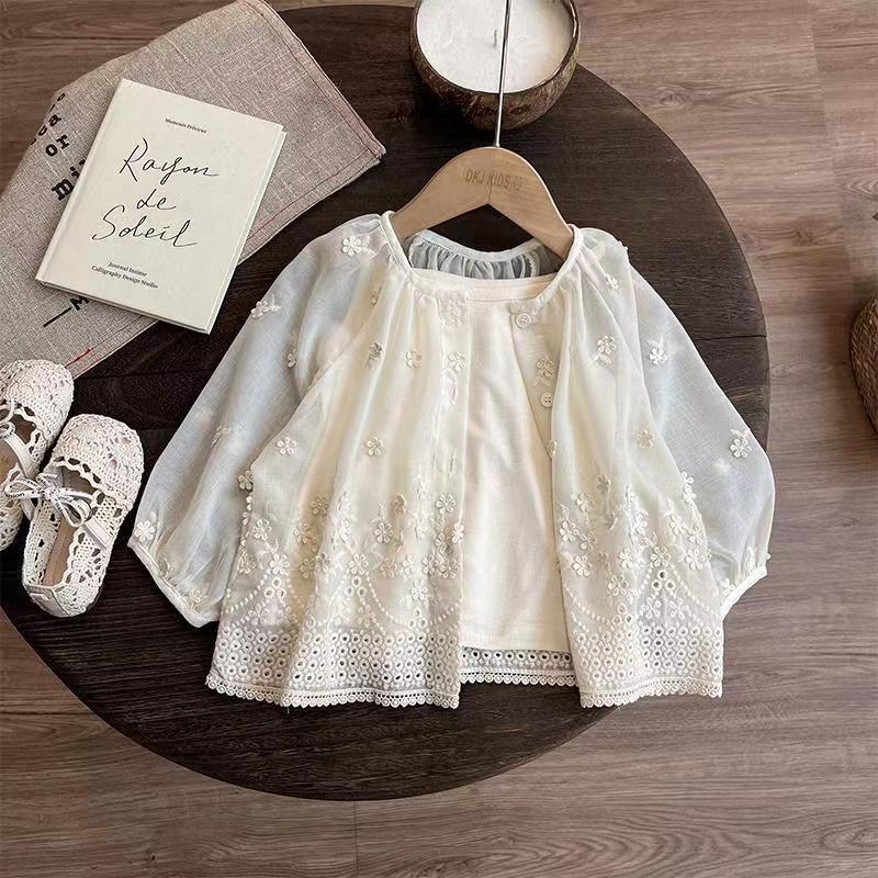 Tüdrukute suvine kardigan-jakk, Korea stiilis, puuvillane pitsiõmblusega lillemotiiviga, pikad varrukad, ümmargune kaelus, ühe nupu sulgemine, 3–8-aastastele