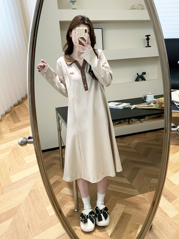 Rasedate kleit polo krae, pikkade varrukatega, puuvillane midi A-liin – sügis 2024, kollaaž/lõikus