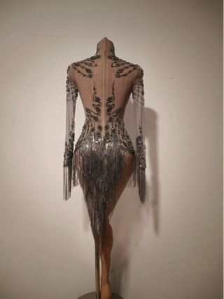 Naiste lavaesine kombinezon kutid ja kristallidega, läbipaistev võrk | Spandex 70-80% (Sügis 2025)