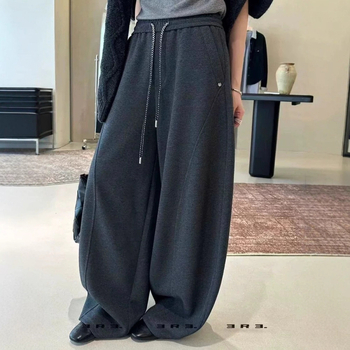 Igapäevased laiad püksid, kõrge vöökoht, nööriga, 70–80% polüester, mikroelastsus