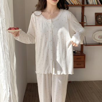 Modalmaterjalist raseduskomplekt lillekirjaga, pikad varrukad, imetamisava, cardigan ja püksid