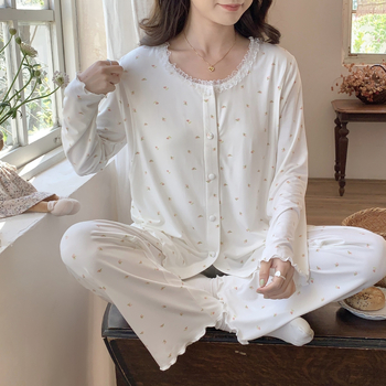 Modalmaterjalist raseduskomplekt lillekirjaga, pikad varrukad, imetamisava, cardigan ja püksid