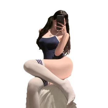 Rollimängude õpilase ülikond: püstisega gimnastika kombinezon polüestrist (90–95%), naine, 2024. aasta talv