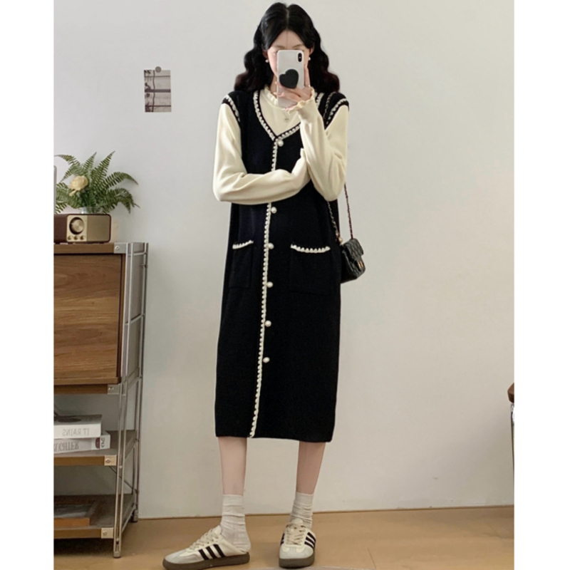 Rasedate kleit sügisel, laisva ja igapäevane, puuvillane trikotaaž, ümmarguse kaelusega, varrukateta, mini pikkus