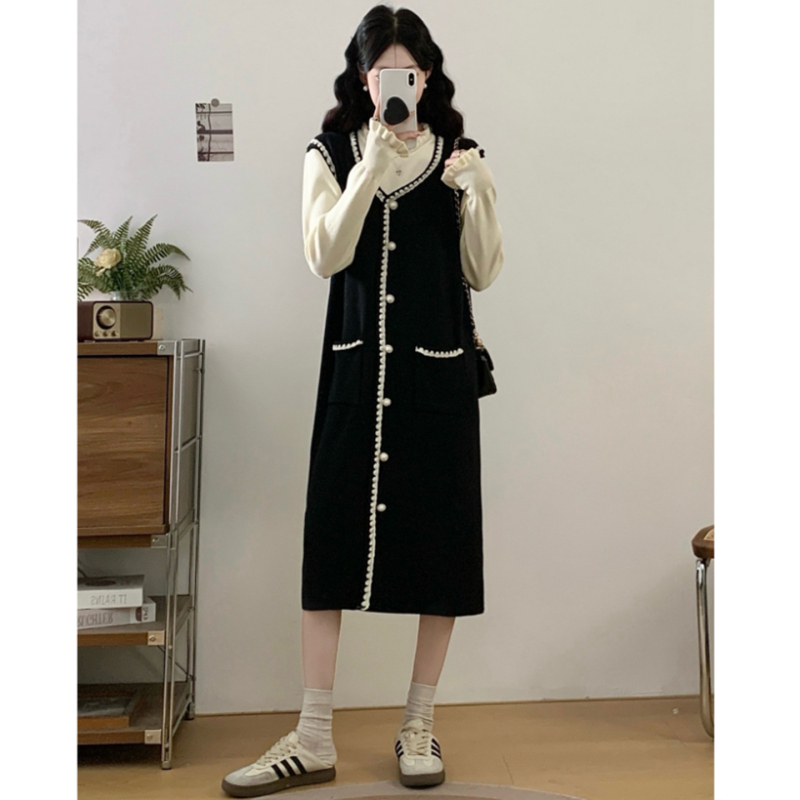 Rasedate kleit sügisel, laisva ja igapäevane, puuvillane trikotaaž, ümmarguse kaelusega, varrukateta, mini pikkus