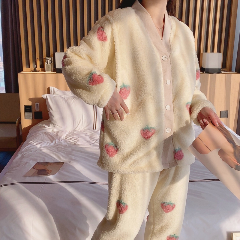 Sügis-talvise flanellist raseduse ja imetamise pidžaamade komplekt maasika trükiga, 95% polüester