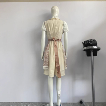 Naise etnilise stiiliga lavastuskostüüm, teenindajanna stiilis inspireeritud kleit, Õllefestivali teema, puuvillase segu kangas elastaniga, elastani sisaldus alla 30%, 2022 kevad