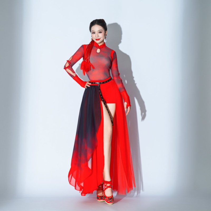 Naiste džäss lavastuse komplekt – hiina stiilis, polüesterkangas (30–50% polüester), sobib laval esinema, talv 2025