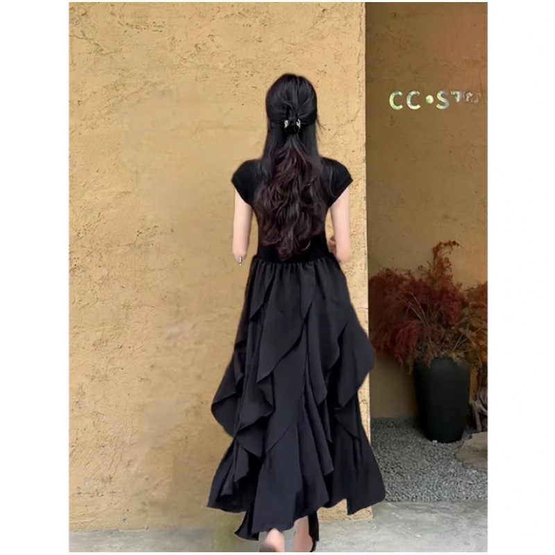 Imetamise kleit avausega imetamiseks, ebakorraparane midi seelik, kroonlehekujuline varrukad, lotose lehe krae, kootud kangas