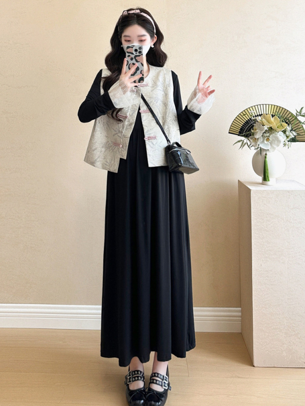 Rasedate kostüüm midi seelikuga: pikad varrukad, ühtne värv; materjalide koostis: akrüül 70–80% + Spandex <30% polüesteri segus