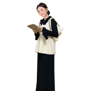 Rasedate sügises kudumite komplekt: pikkade varrukatega jakost kostüüm, midi seelik, kontrastsed paneelid, kollaažiõmblused