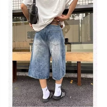 Meeste lühikesed džinsised šortsid, keskmine vöökoht, sirge lõige, nööpidega ees, kontrastsete õmblustega