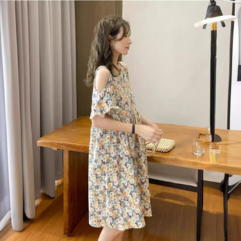 Rasedate jaoks mõeldud midi kleit ümmarguse kaelusega, A-liiniline lõige, 3/4 varrukad, 95% polüester